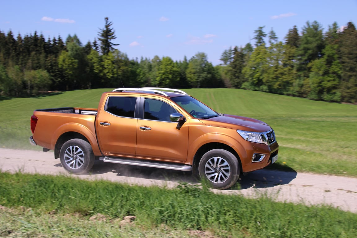 fifth wheel RV pickup truck