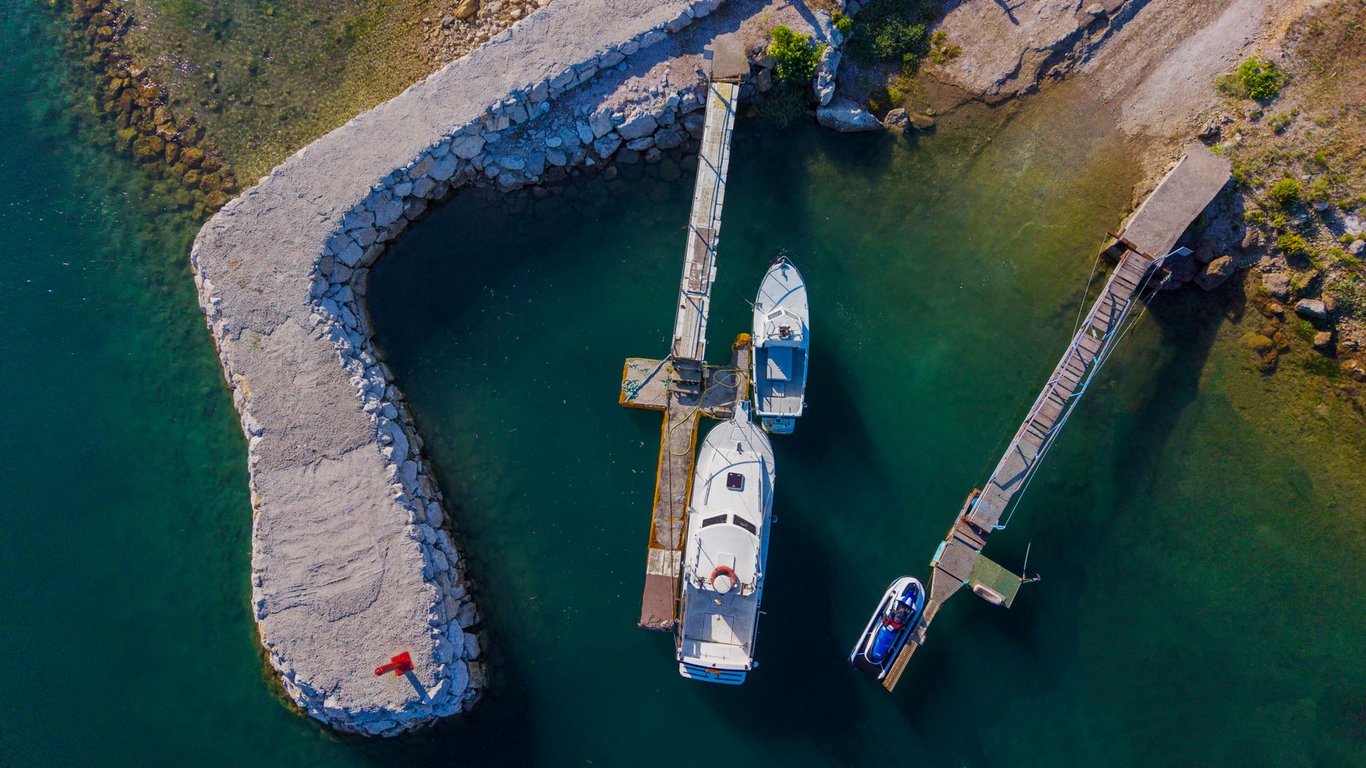 Best Boat Towing Truck: Match Capacity, Payload, and Launch-Ramp Control