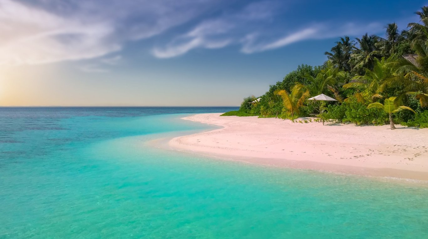 spontaneous beach holiday