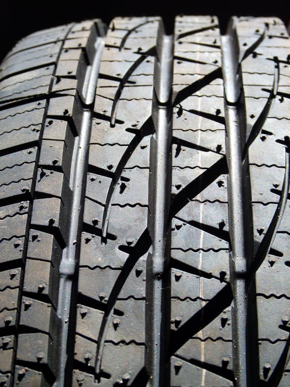 truck tyre repair shop