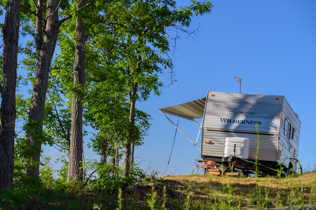 How to Level My RV: A Safe, Step-by-Step Setup for Uneven Campsites