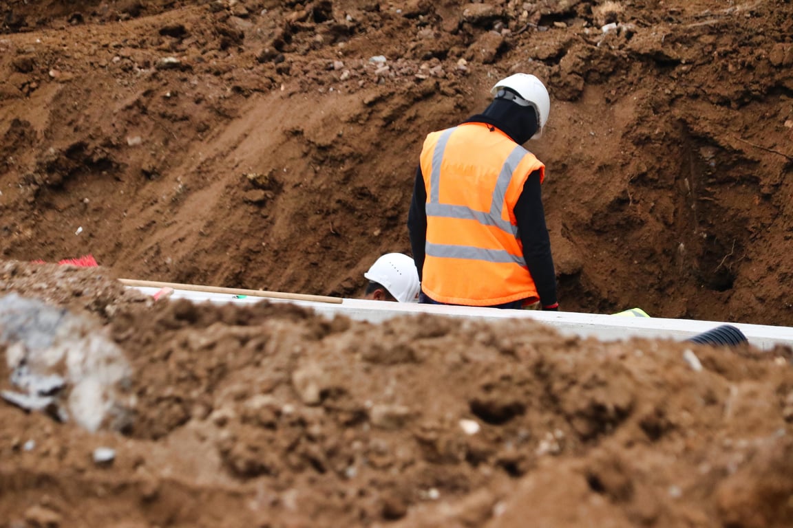 swimming pool construction excavation