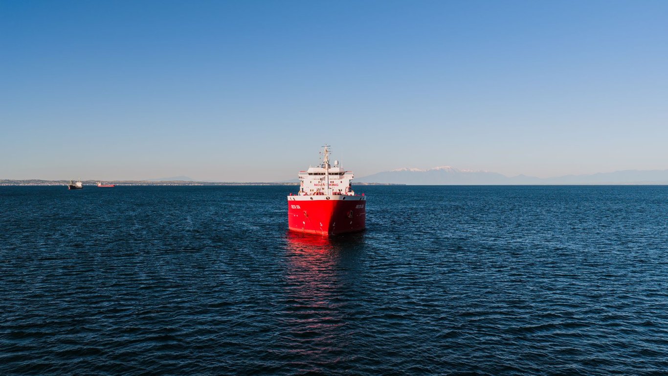 Sea Tow Near Me: How to Choose Fast, Reliable On-Water Assistance
