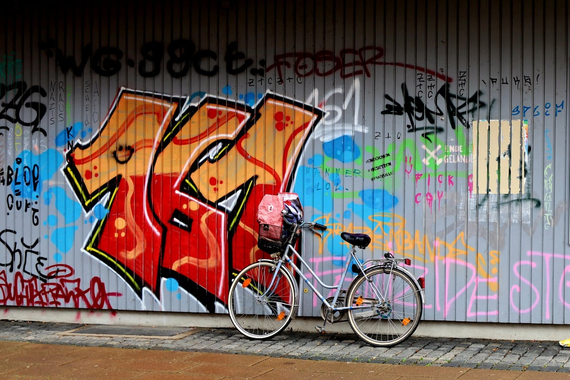 Balmy Alley murals