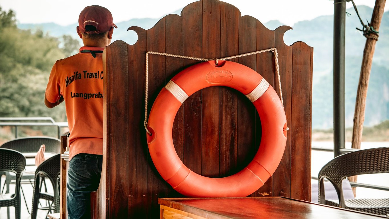 Tow Boat Companies: How to Choose Reliable Roadside Towing Help