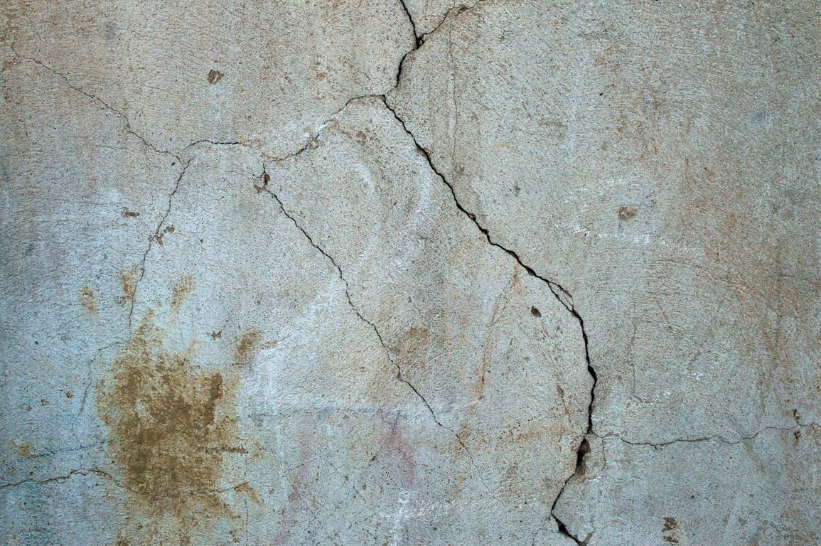 Home Foundation Repair: How to Spot Problems Early and Plan the Right Fix