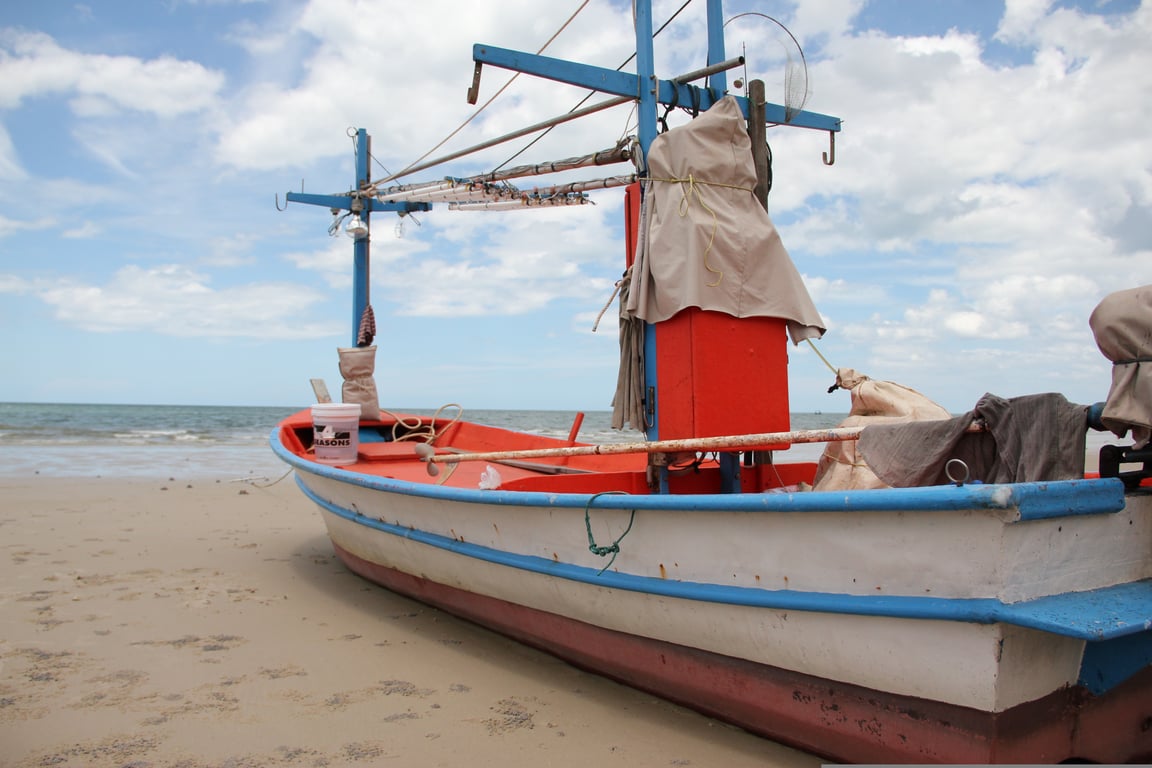 boat HIN transom