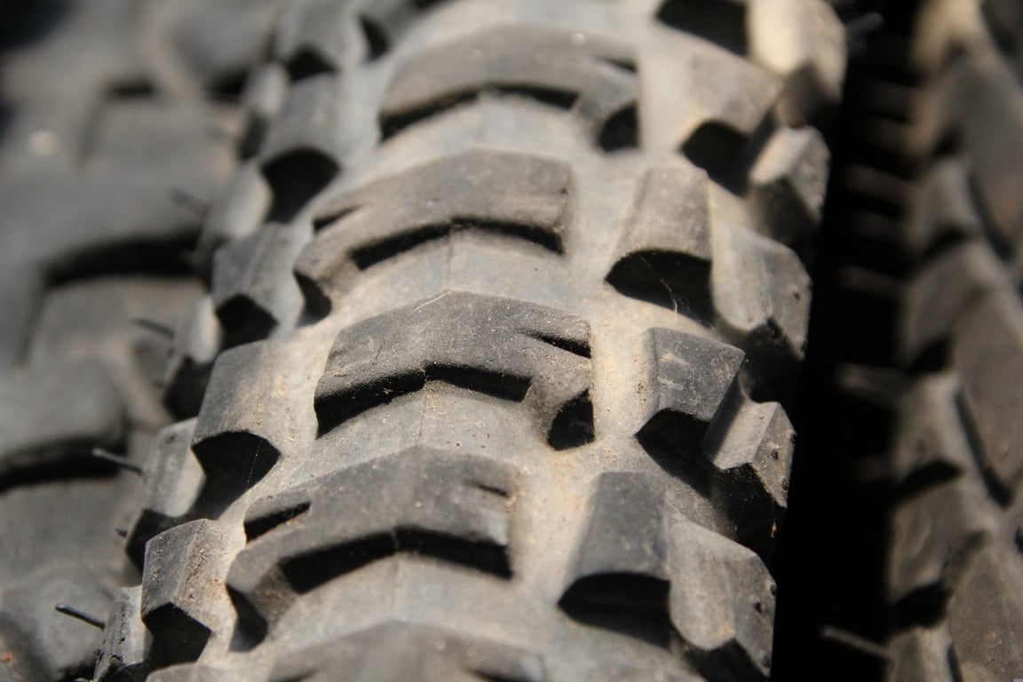 TPMS sensor tire wheel