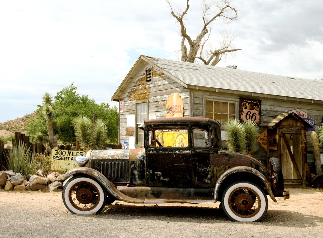 Williams Arizona Route 66 vintage cars