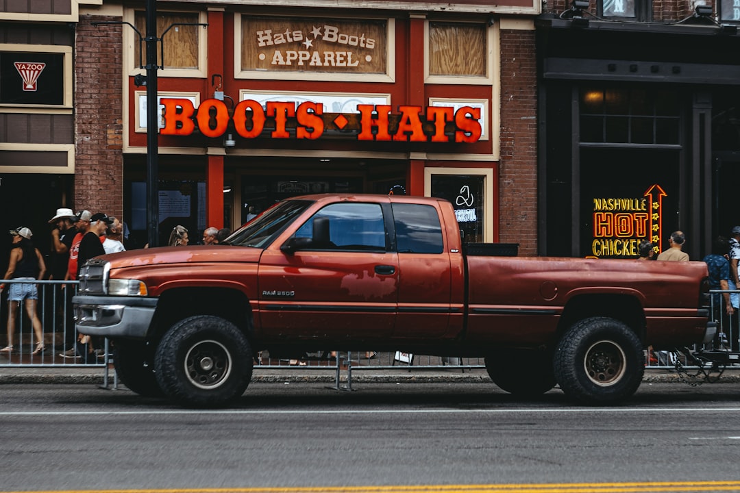 Truck Tires Near Me: How to Choose the Right Local Shop and Fitment