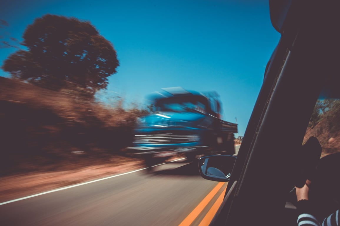 Roll Back Truck Towing: When a Flatbed Is the Safest Choice
