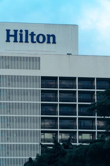 Image describing How to Get the Best Amex Hilton Honors Perks Now? 2026