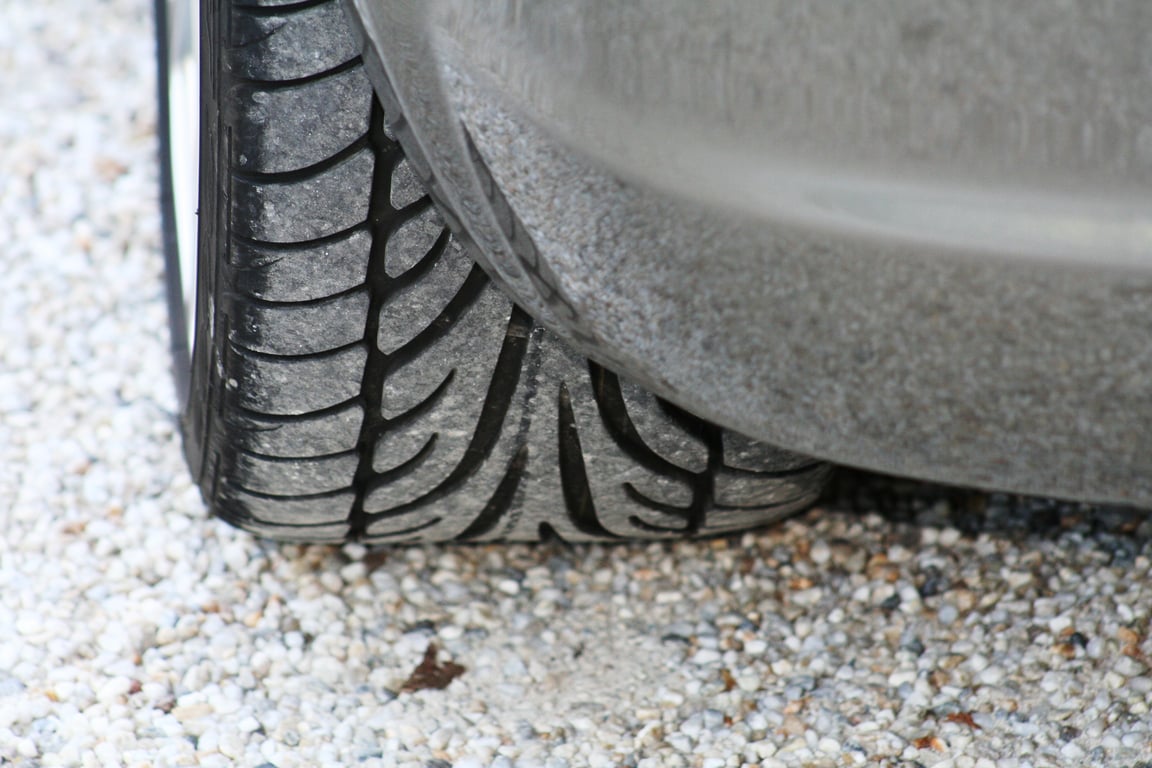 car tire installation