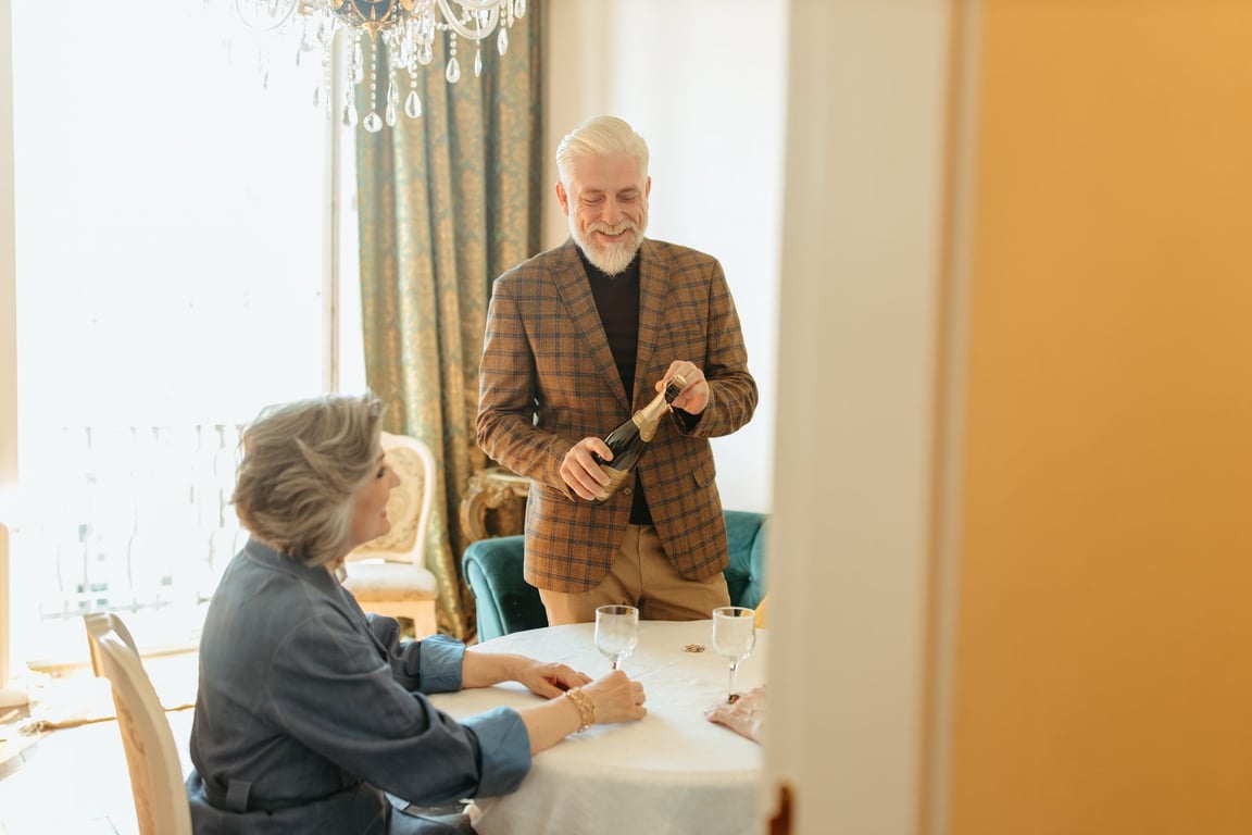 Senior Citizen Apartments Near Me: How to Compare Comfort, Cost, and Independence