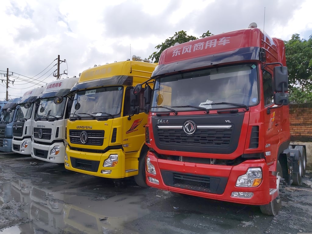 semi truck roadside tire repair