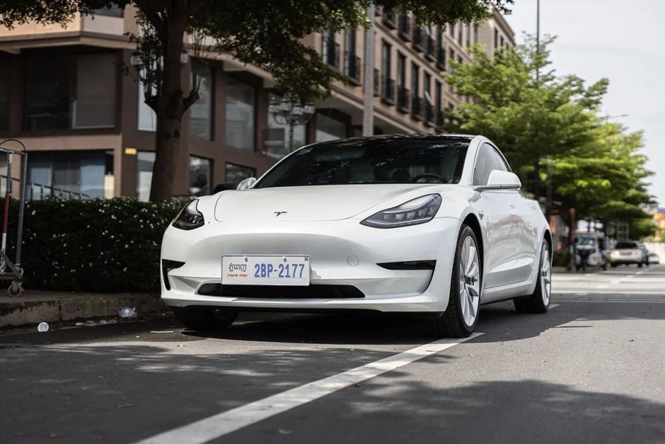 Image describing Top 7 Tesla Competitors in 2026 Who Wins Now?