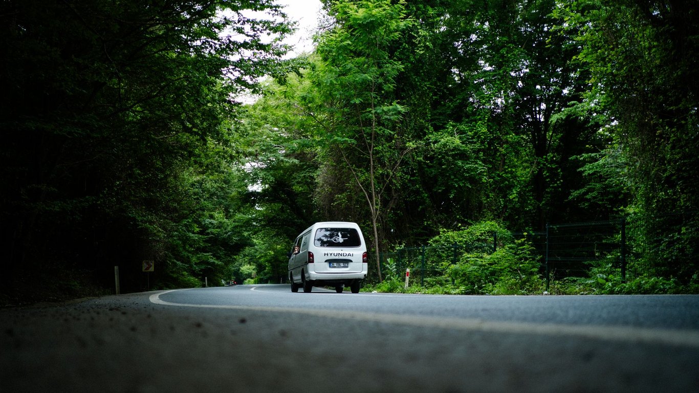 RV Rental for a Cross-Country Trip: Costs, Routes, and Booking Essentials