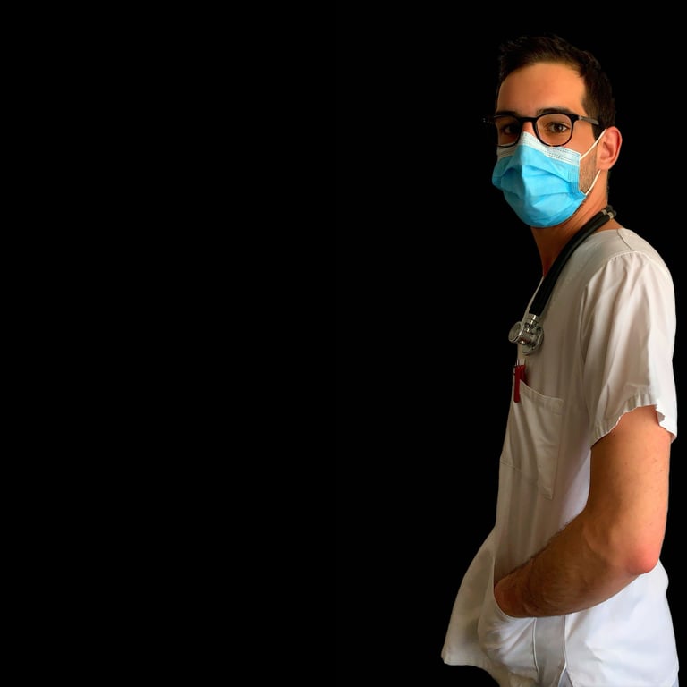 air conditioner maintenance technician