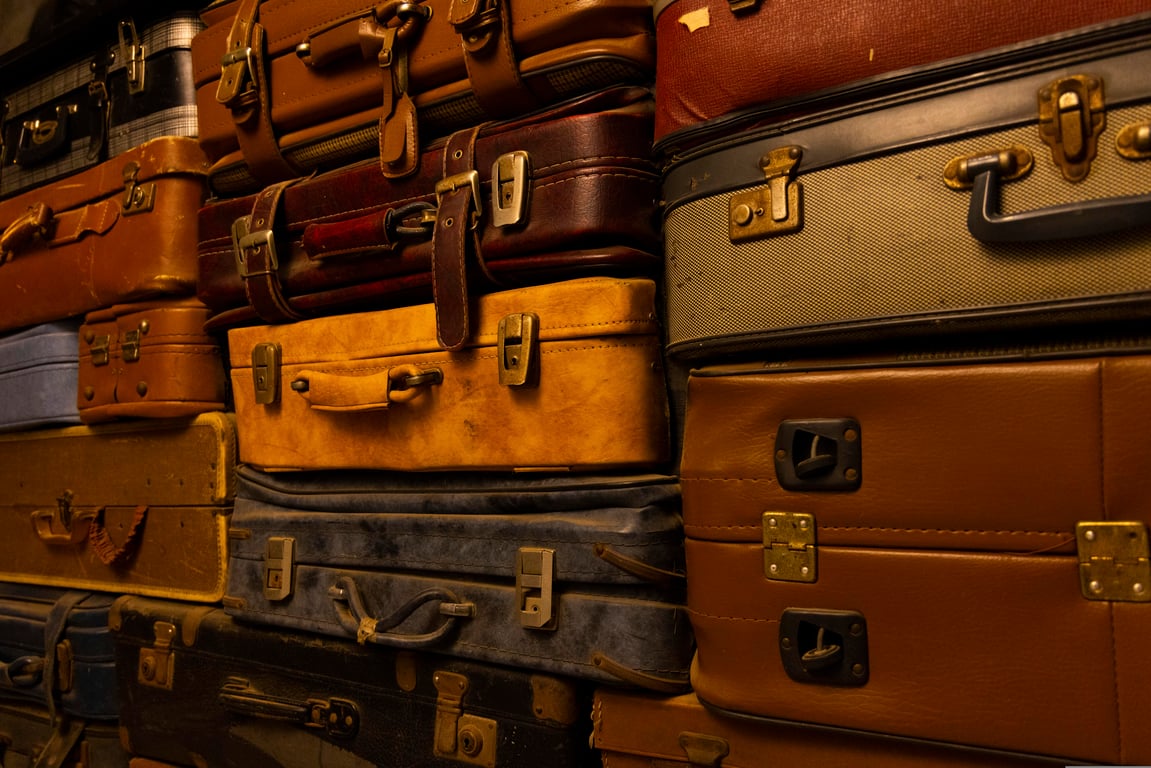 Away smart luggage battery