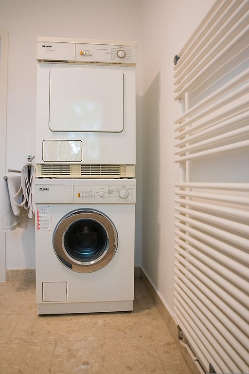 bathroom renovation contractor