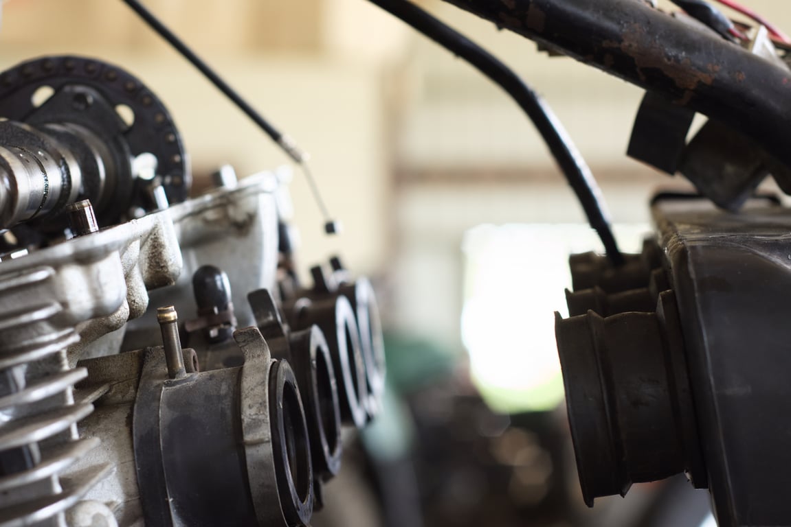 garage door repair technician