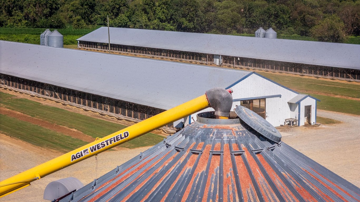 Erie Metal Roof: Costs, Benefits, and Key Questions for Homeowners