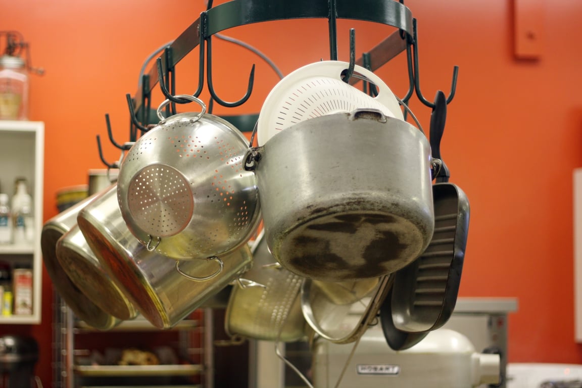 commercial restaurant kitchen