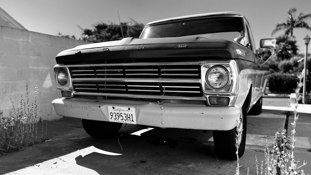 Truck Covers USA: Choosing an American Work Cover That Fits the Job