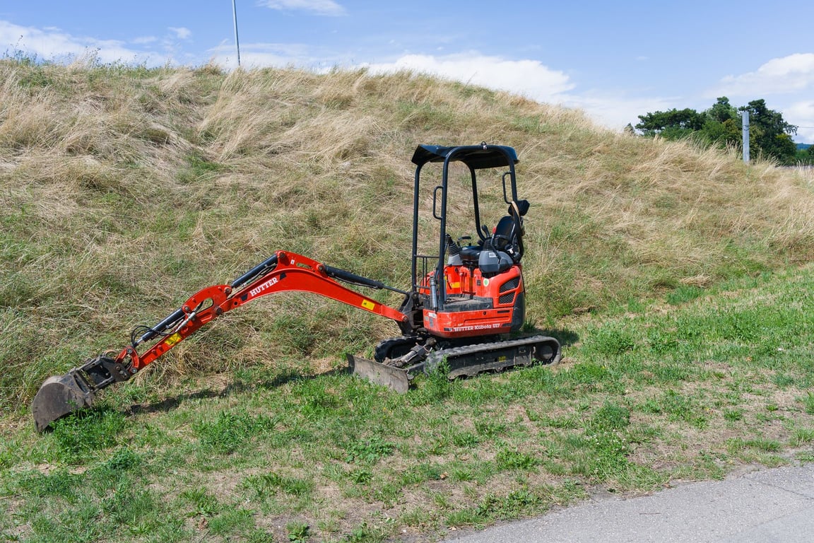 Backhoe Rental Near Me: How to Choose the Right Machine for Your Jobsite
