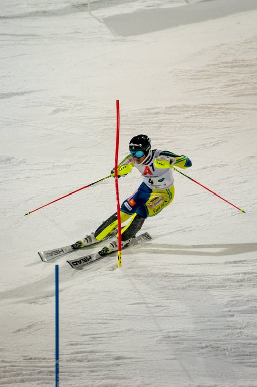 slalom ski boat