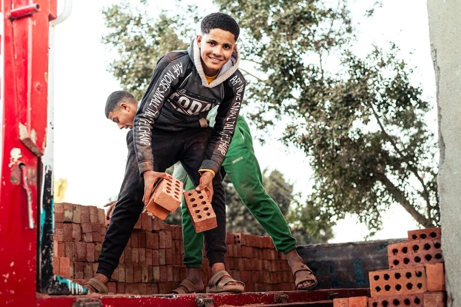 Image describing Top 7 NFT Polygon Marketplaces to Watch in 2025