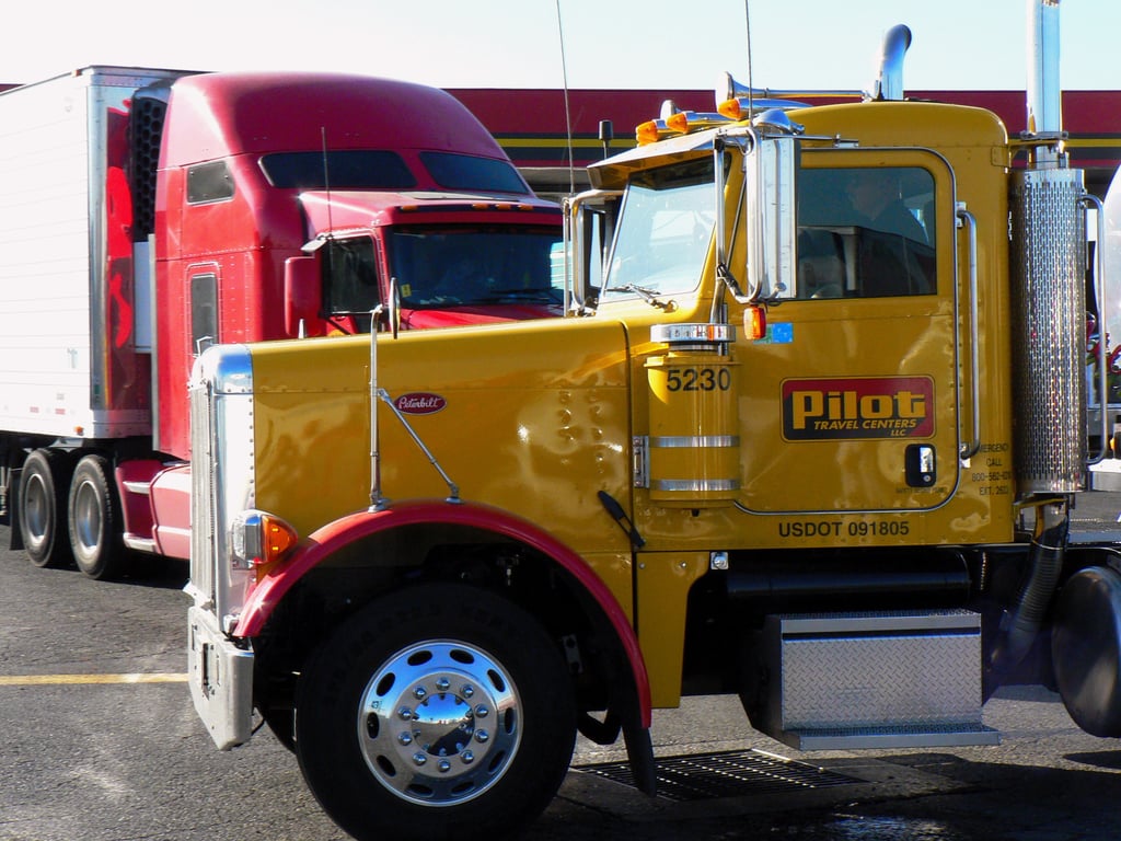 flatbed tow truck