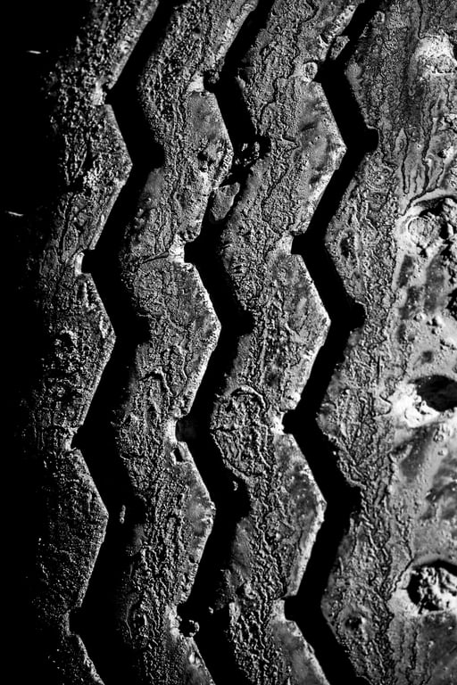 truck tyre repair shop