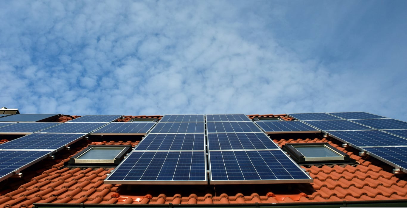 solar water heater roof installation