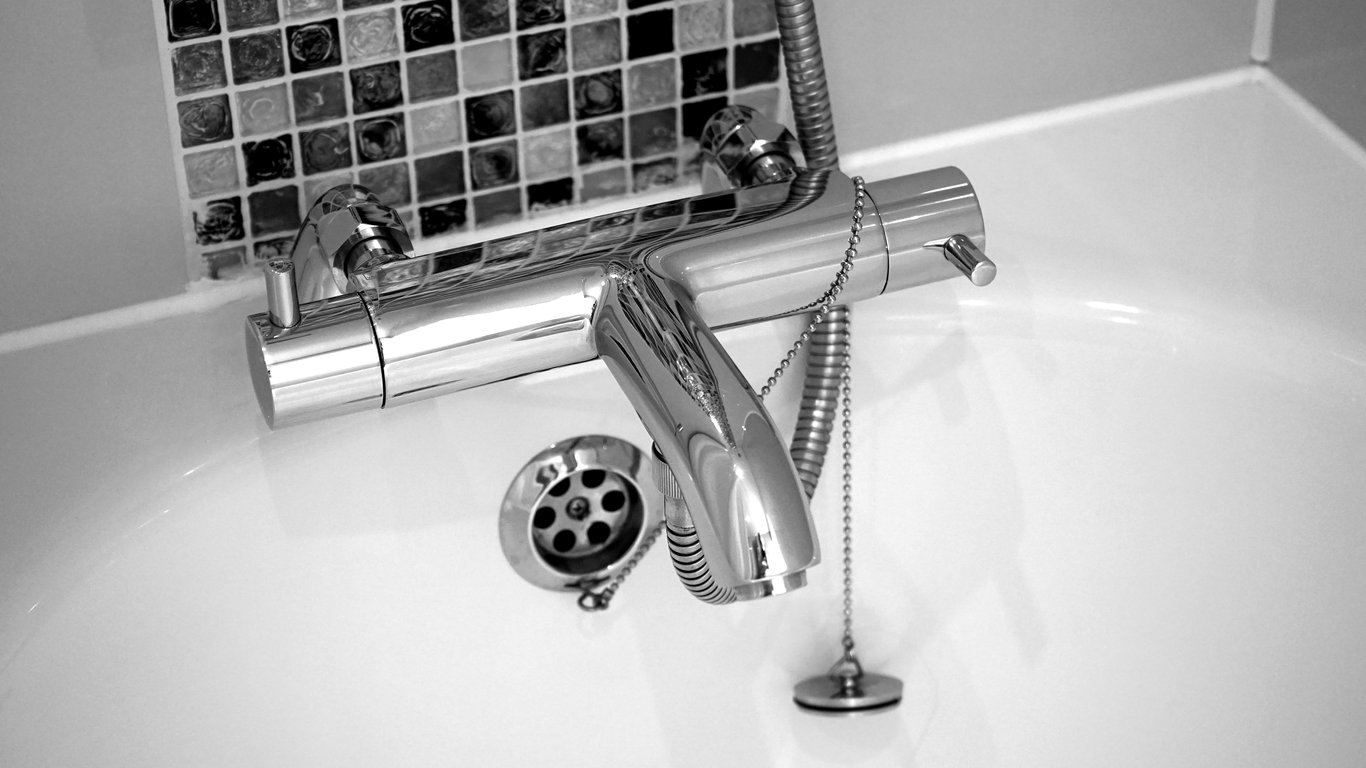 bathtub faucet repair