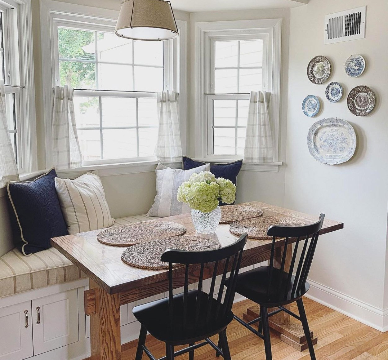 25 Living Room Curtain Ideas You'll Love