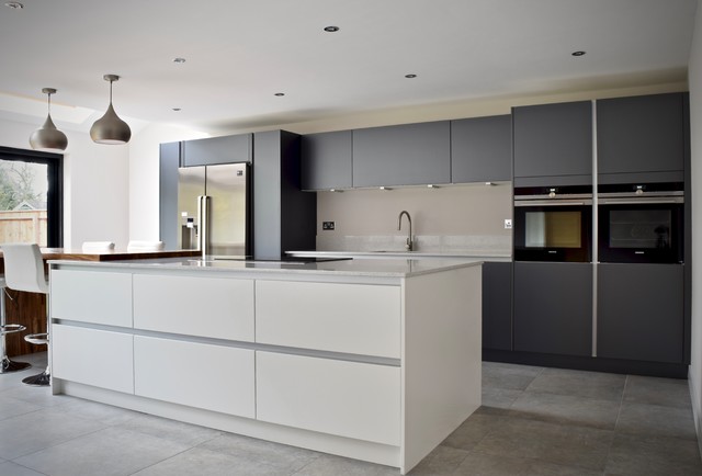 25 Grey And White Kitchen Ideas You'll Adore