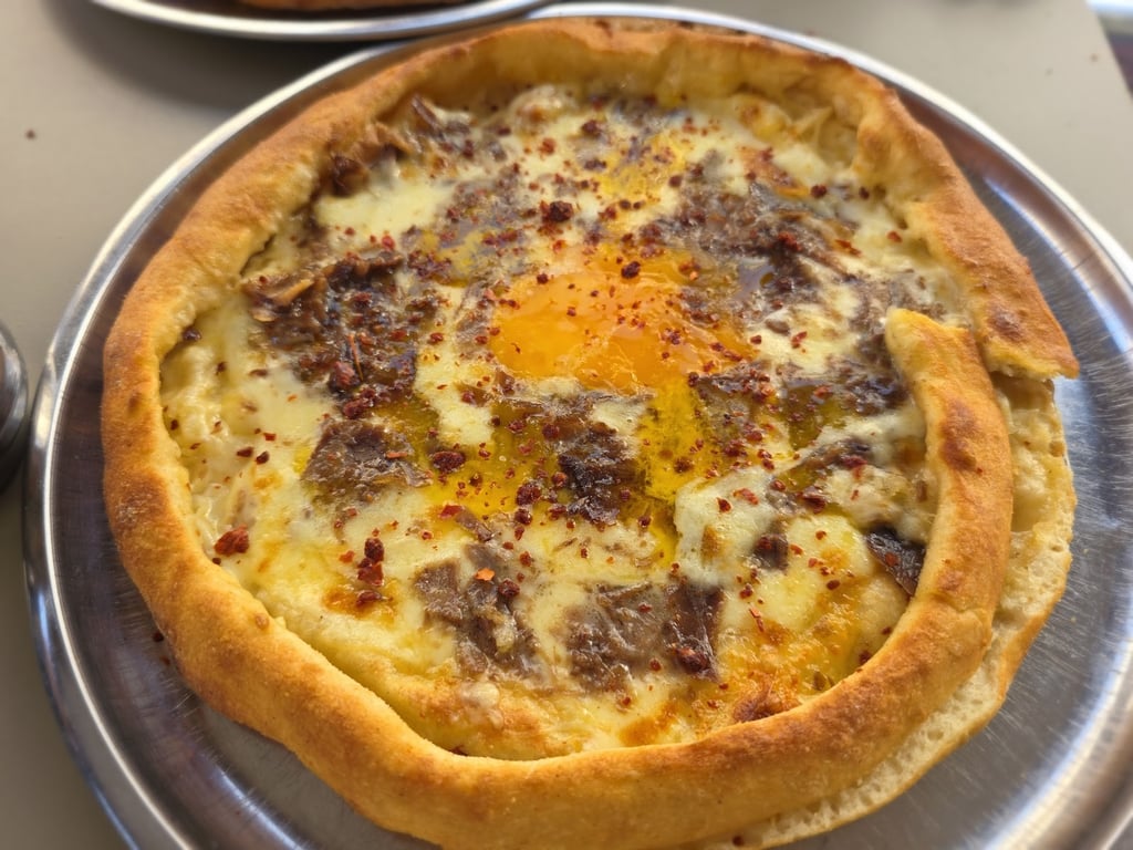 Kuzina Pide