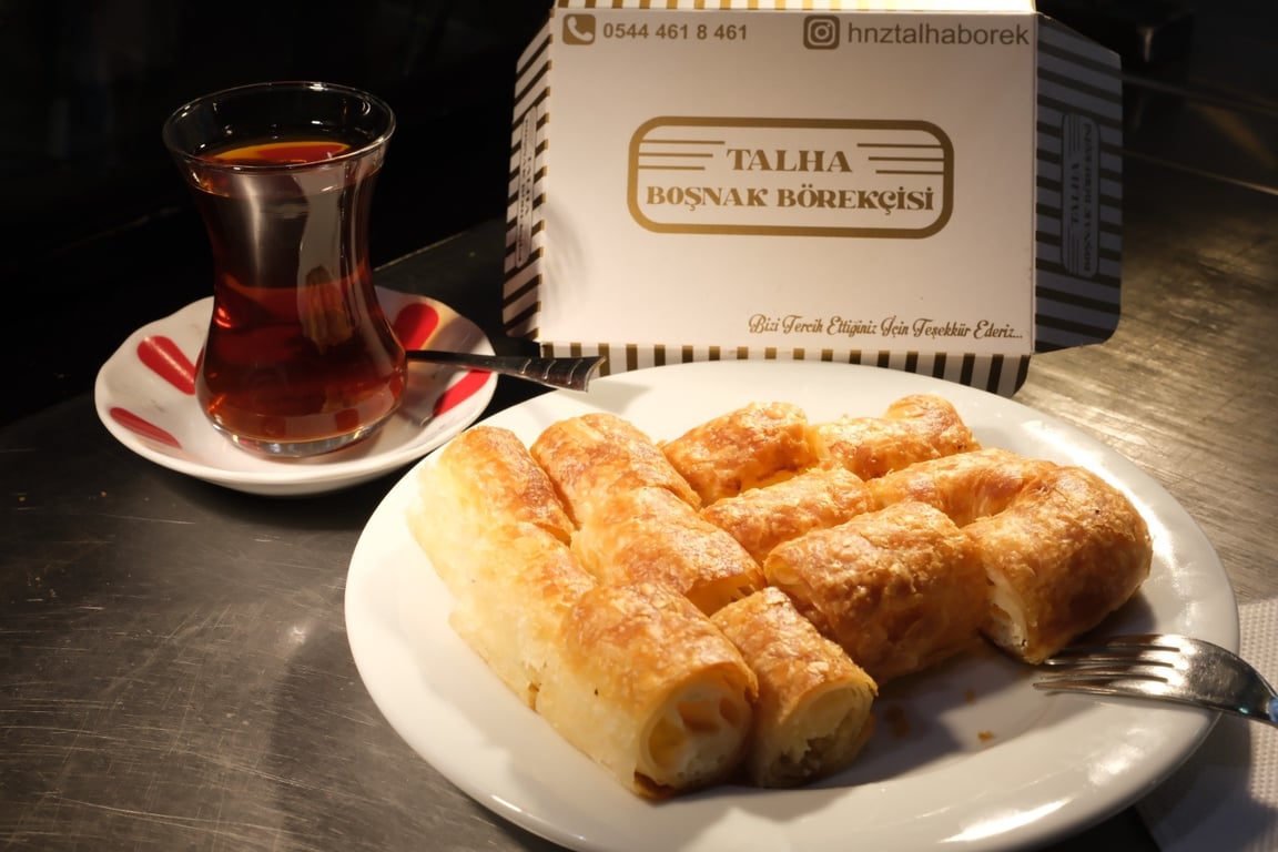 Talha Boşnak Börekçisi