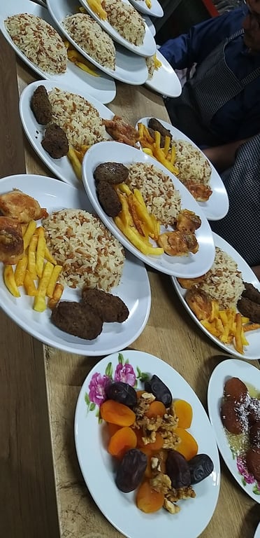 Sivaslı Evrenli Doğal Park Gölbaşı Restaurant