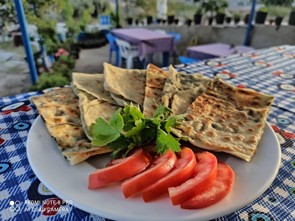 Gül Bahçesi Kahvaltı, Dondurma Ve Gözleme Evi