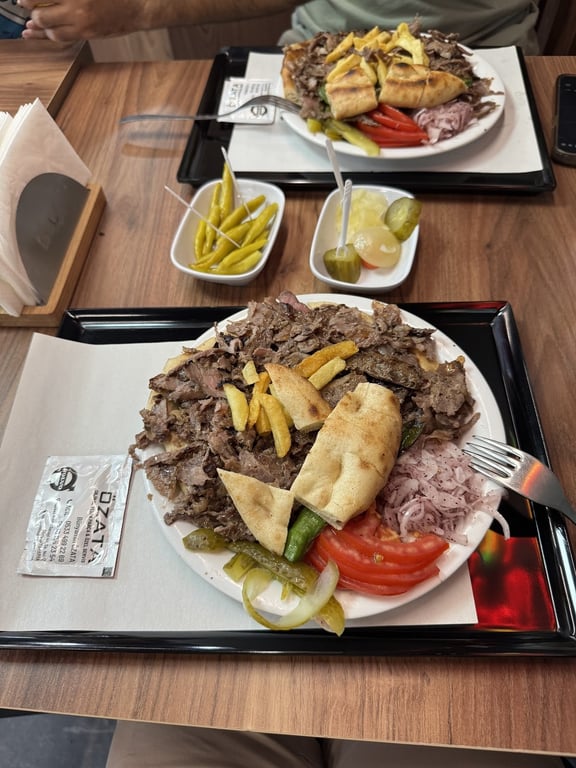 Beyler Gece Dönercisi