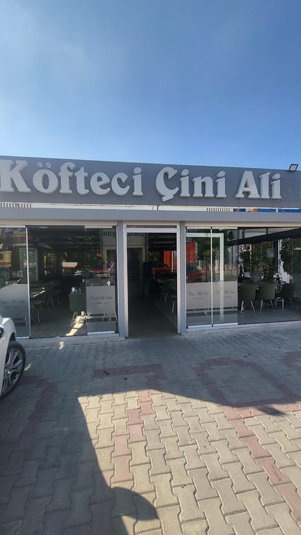 Köfteci Çini AliUsta Büsan