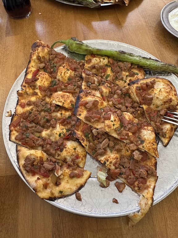 Çobanoğlu Lahmacun Pide Kebab Salonu