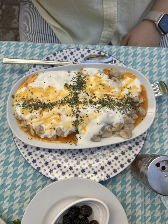 Trilye Sofrası