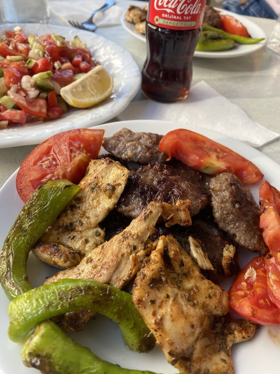 Bahar Köfte Salonu