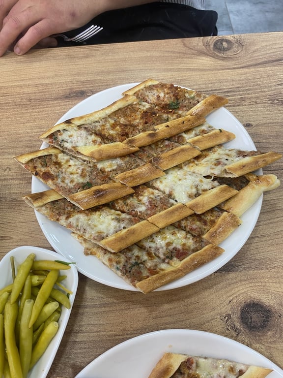 Beyoğlu Pide Çamköy