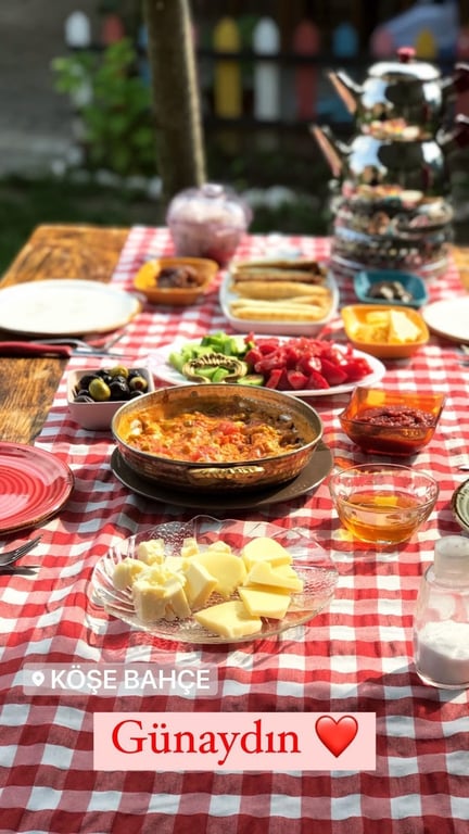 Köşe Bahçe