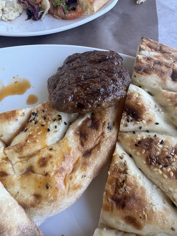 Aydilek Restorant & Market