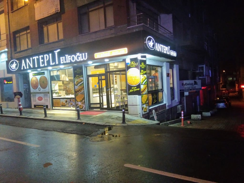 Antepli Elif Zade